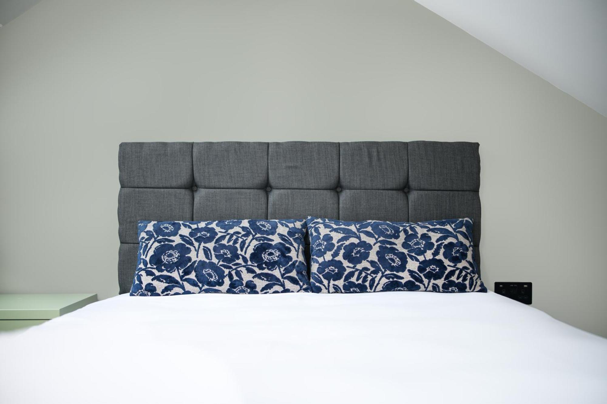 Nine Elms Modern Studio Apartments ลอนดอน ภายนอก รูปภาพ